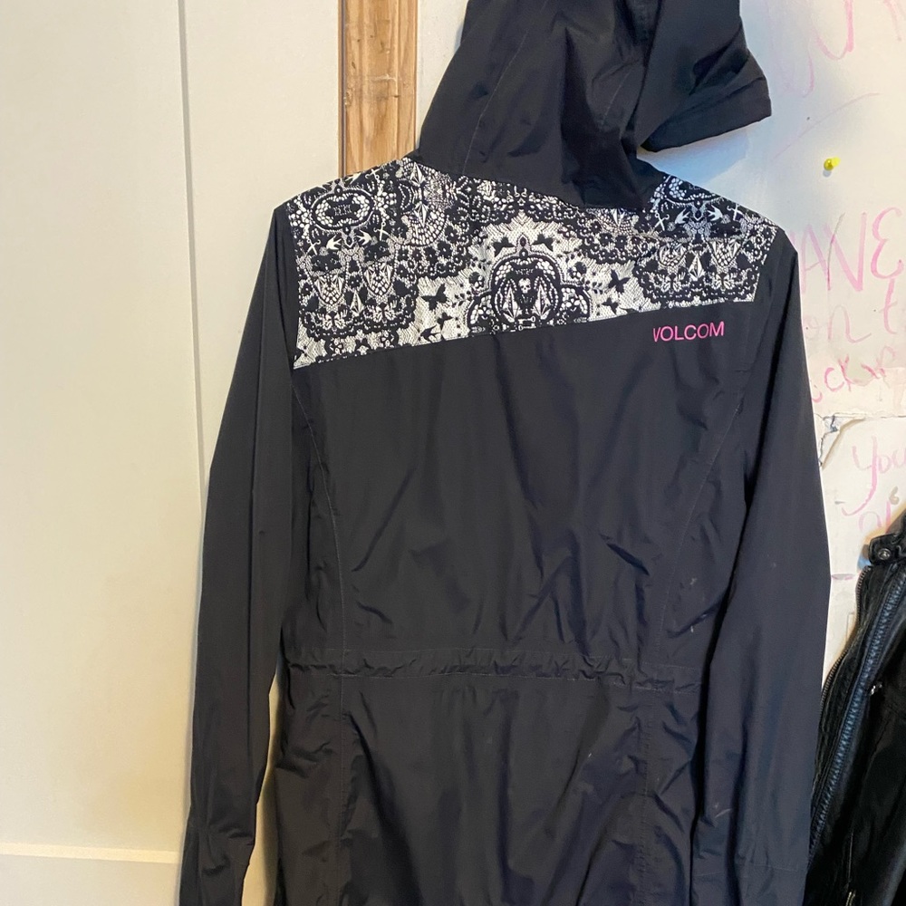 Volcom woman’s jacket - Picture 5 of 8